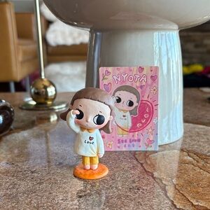 Pop Mart Nyota fluffy life- see love